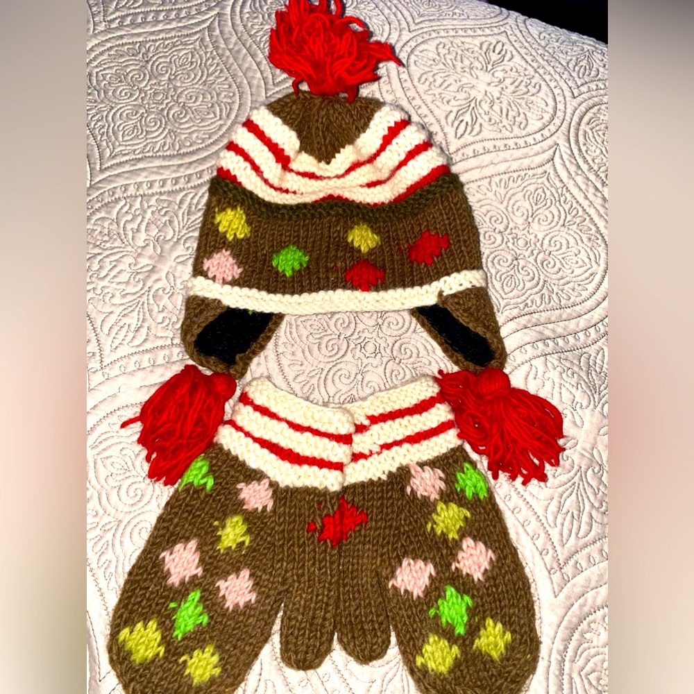 Seasons of cannon falls girls hat and mittens set